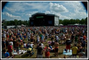 Bonnaroo What Stage Crowd Photo