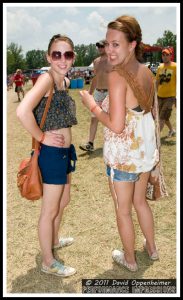 Bonnaroo Crowd Photos - Bonnaroo Girls, Crowds & More - 2010 Bonnaroo Music Festival Photos - © 2011 David Oppenheimer