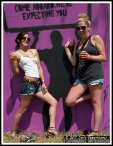 Bonnaroo Crowd Photos - Bonnaroo Girls, Crowds & More - 2010 Bonnaroo Music Festival Photos - © 2011 David Oppenheimer