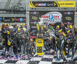 Kasey Kahne in Winner's Circle at Bristol Motor Speedway during NASCAR Sprint Cup Food City 500