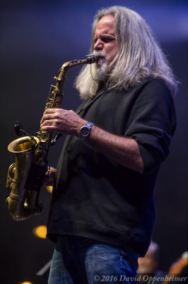 Marc Russo with The Doobie Brothers Marc Russo with The Doobie Brothers