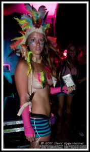 Bonnaroo Crowd Photos - Bonnaroo Girls, Crowds & More - 2010 Bonnaroo Music Festival Photos - © 2011 David Oppenheimer