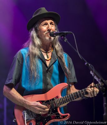 Patrick Simmons with The Doobie Brothers Patrick Simmons with The Doobie Brothers