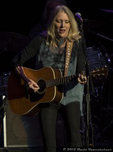 Pegi Young and The Survivors