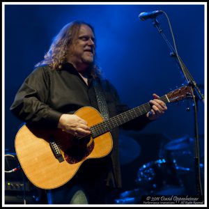 Warren Haynes Performing Solo Acoustic