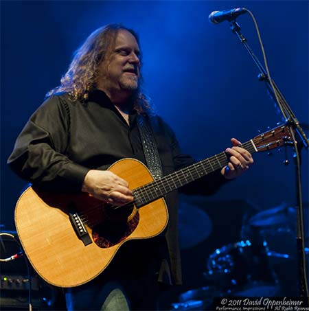 Warren Haynes Acoustic at Warren Haynes Christmas Jam 2011