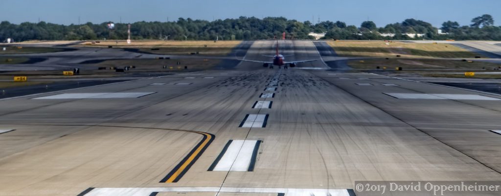 Runway at Hartsfield–Jackson Atlanta International Airport Runway at Hartsfield–Jackson Atlanta International Airport